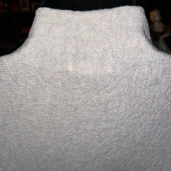 Ruby Moon 3/4 Sleeve Sweater - Picture 5 of 7